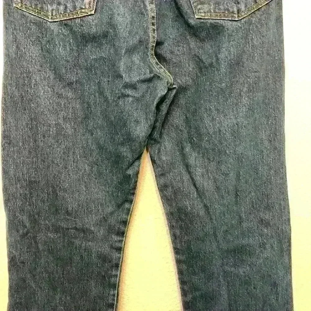 Wrangler men’s jeans 32 X 36 work winter casual dark wash country western